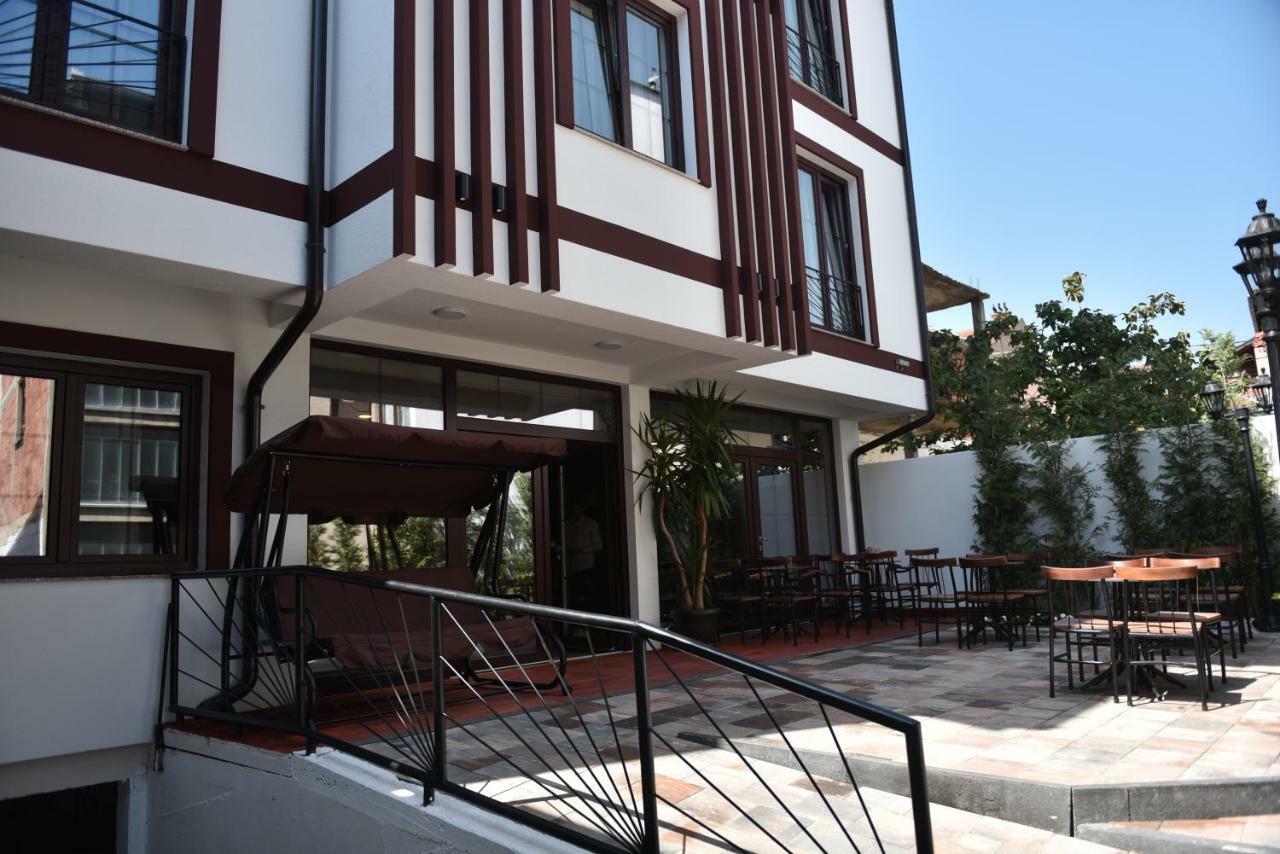 Prior Hotel Prizren Exterior foto