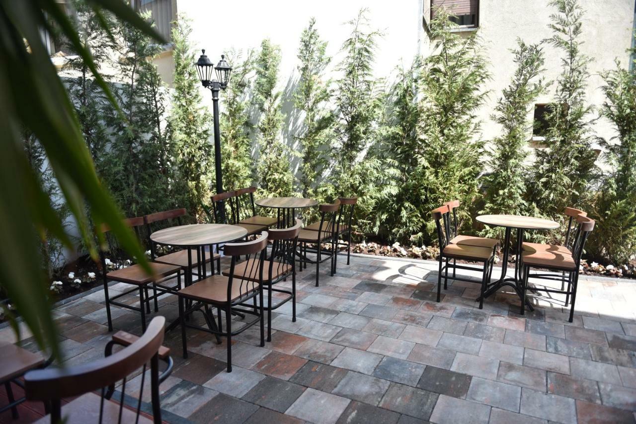 Prior Hotel Prizren Exterior foto