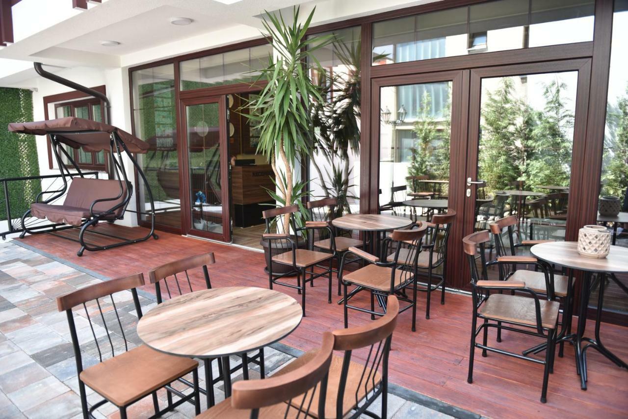 Prior Hotel Prizren Exterior foto